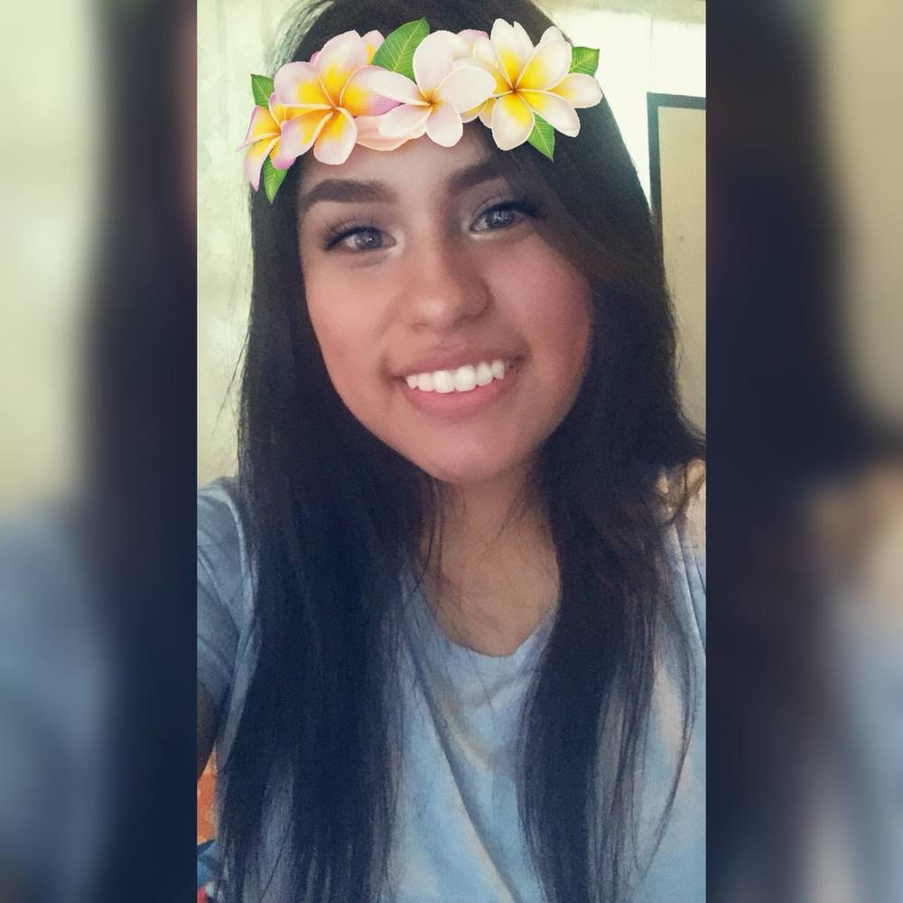 Meet your Posher, Nayeli